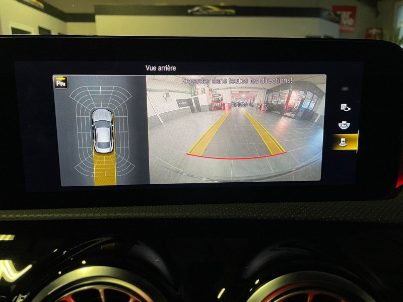 Photo 12 de l'offre de MERCEDES-BENZ CLA 35 AMG 306CH 4MATIC 7G-DCT SPEEDSHIFT AMG à 59990€ chez Signature auto