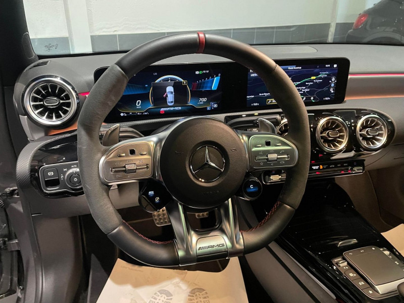 Photo 7 de l'offre de MERCEDES-BENZ CLASSE A BERLINE 35 AMG 306CH 4MATIC 7G-DCT SPEEDSHIFT AMG 19CV à 69990€ chez Signature auto