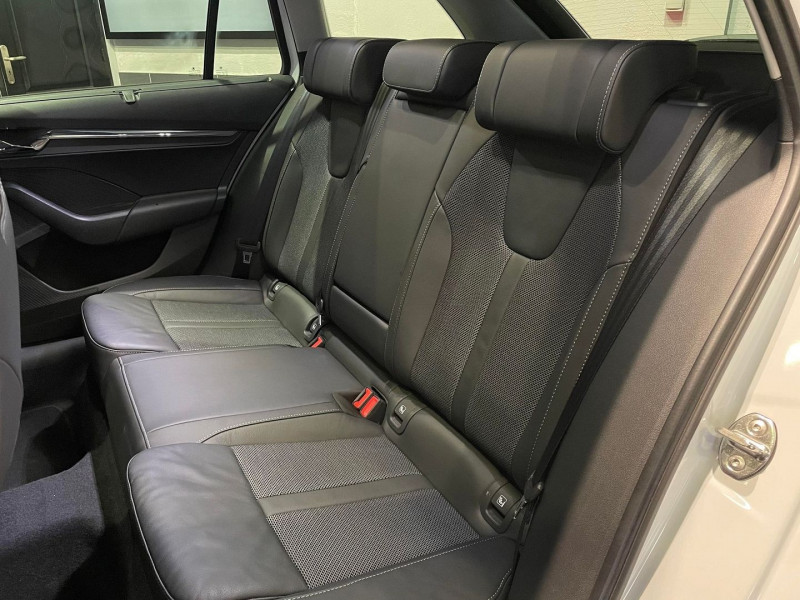 Photo 8 de l'offre de SKODA OCTAVIA COMBI 2.0 TDI 150CH STYLE DSG7 EURO6D-DG à 34990€ chez Signature auto