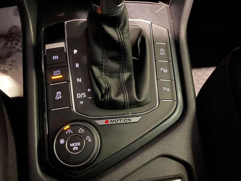 Photo 13 de l'offre de VOLKSWAGEN TIGUAN 2.0 TDI 190CH CARAT 4MOTION DSG7 à 25990€ chez Signature auto
