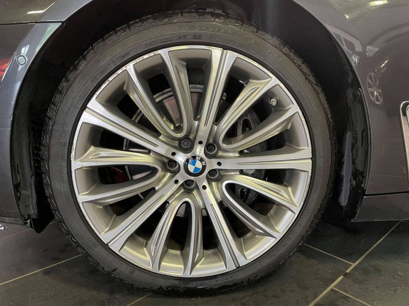 Photo 3 de l'offre de BMW SERIE 7 (G11/G12) 740DA XDRIVE 320CH EXCLUSIVE à 34990€ chez Signature auto