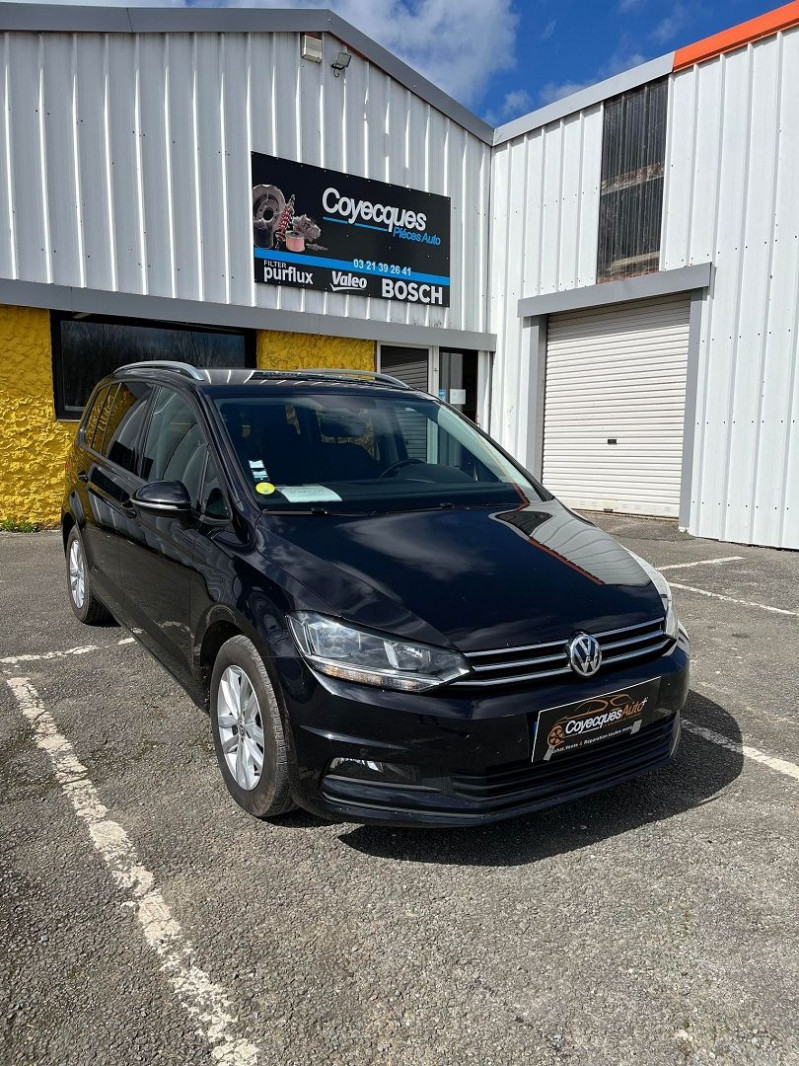 Photo 1 de l'offre de VOLKSWAGEN TOURAN 1.6 TDI 115CH BLUEMOTION TECHNOLOGY FAP CONFORTLINE BUSINESS 7 PLACES à 16490€ chez Coyecques Auto plus