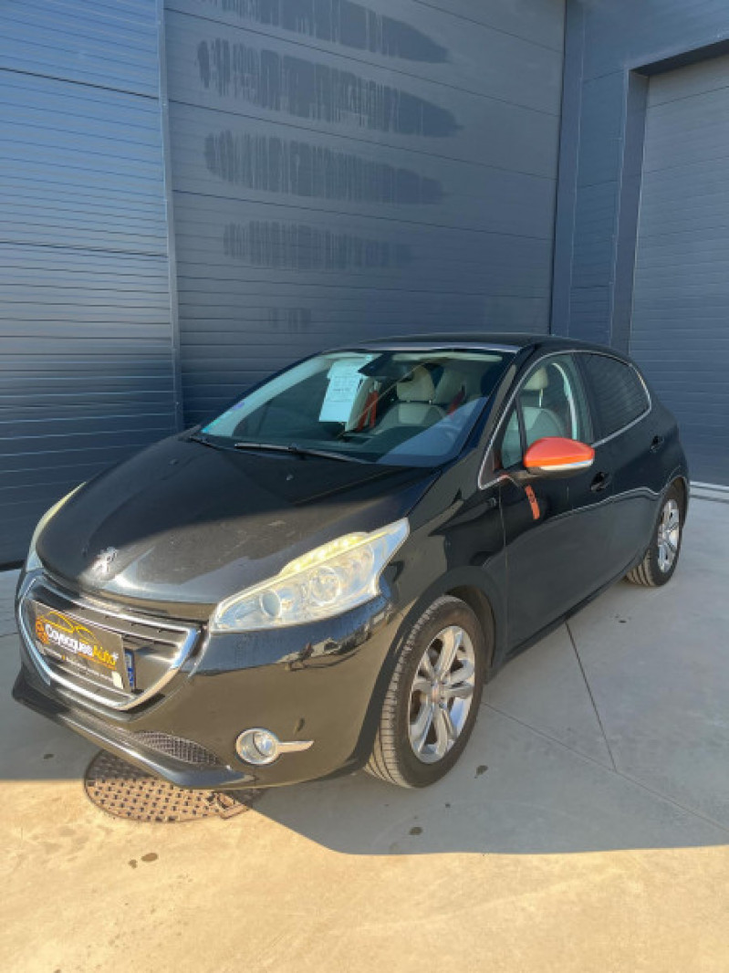 Photo 2 de l'offre de PEUGEOT 208 1.6 VTI ROLAND GARROS 5P à 8900€ chez Coyecques Auto plus