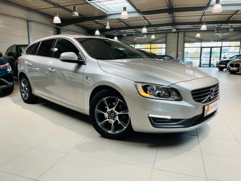 Volvo V60 D2 115CH START&STOP OCEAN RACE Diesel GRIS Occasion à vendre