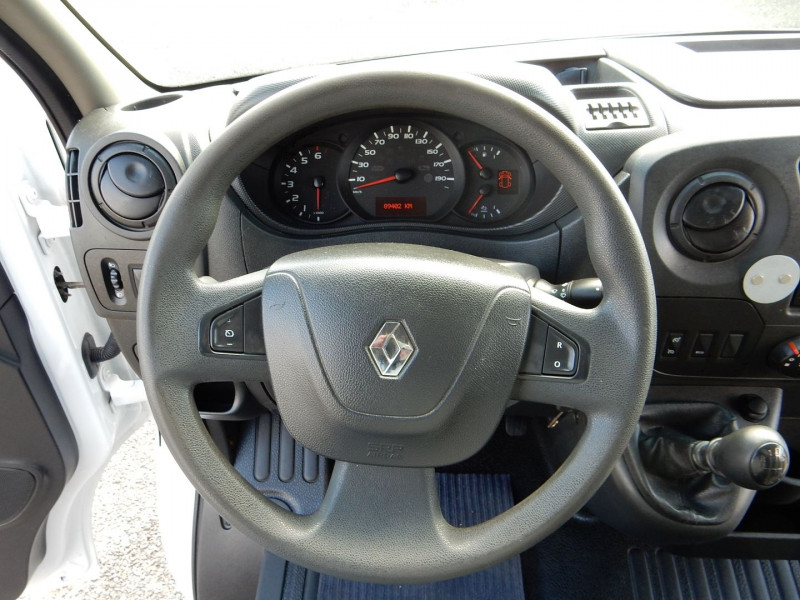 Photo 15 de l'offre de RENAULT MASTER III FG 2.3 DCI 110CH L1 H1 CONFORT EURO6 à 19490€ chez JML Auto