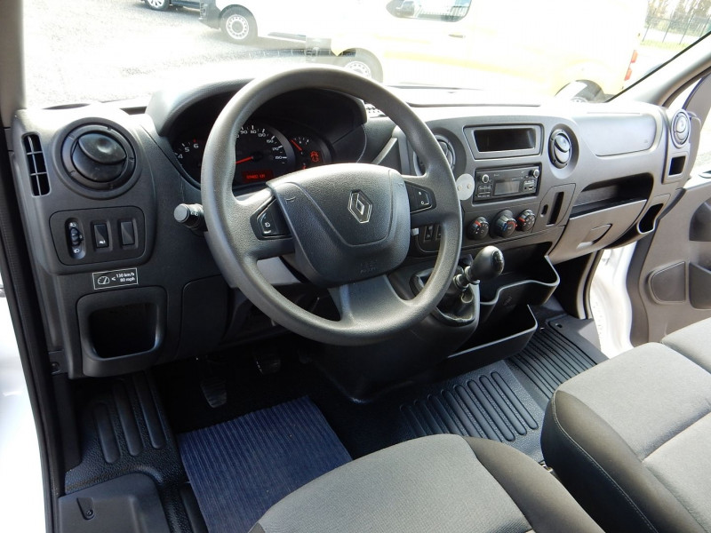 Photo 12 de l'offre de RENAULT MASTER III FG 2.3 DCI 110CH L1 H1 CONFORT EURO6 à 19490€ chez JML Auto