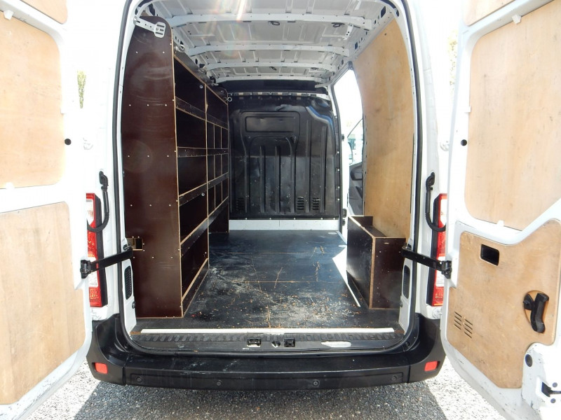 Photo 11 de l'offre de RENAULT MASTER III FG L2H2 2.3 DCI 130CH GRAND CONFORT EURO6 à 19990€ chez JML Auto