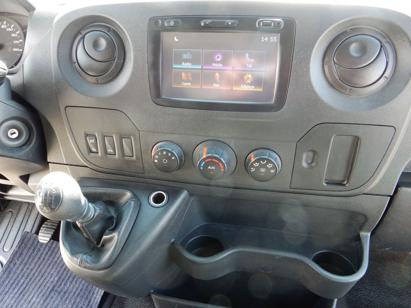 Photo 15 de l'offre de RENAULT MASTER III FG L2H2 2.3 DCI 130CH GRAND CONFORT EURO6 à 19990€ chez JML Auto