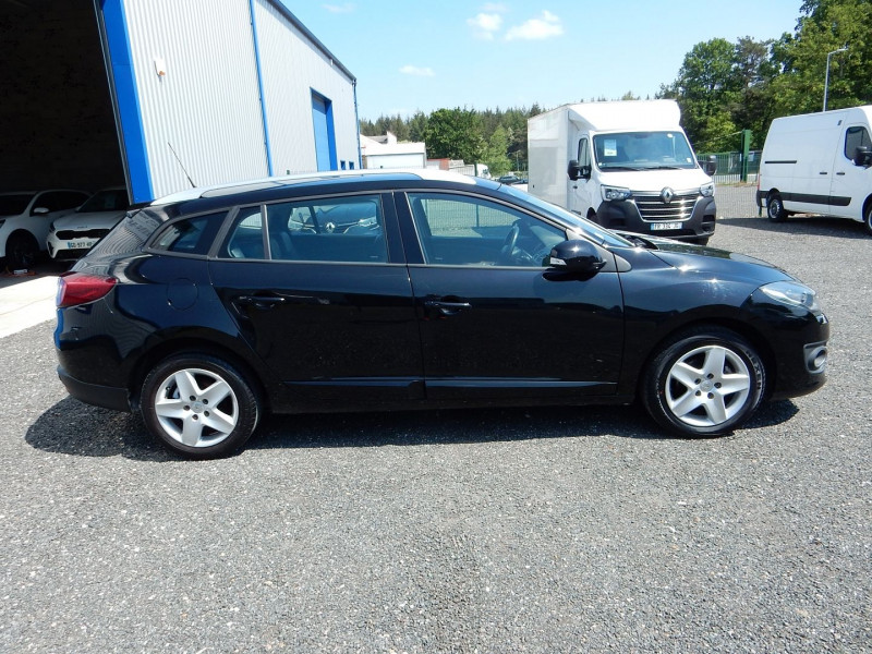 Photo 4 de l'offre de RENAULT MEGANE III ESTATE 1.5 DCI 110CH ENERGY BUSINESS ECO² EURO6 2015 à 13990€ chez JML Auto