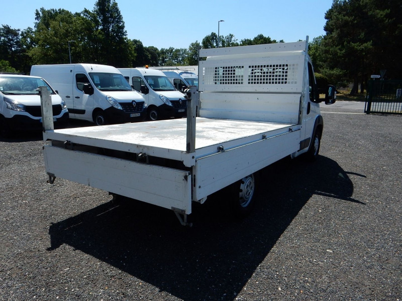 Photo 11 de l'offre de PEUGEOT BOXER BENNE BASCULANTE 2.0 BLUEHDI 130 PRO SR à 22990€ chez JML Auto