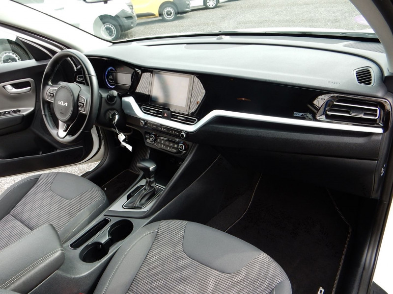 Photo 10 de l'offre de KIA NIRO 1.6 GDI 105CH ISG + ELECTRIQUE 43.5CH MOTION DCT6 MY22 à 25490€ chez JML Auto