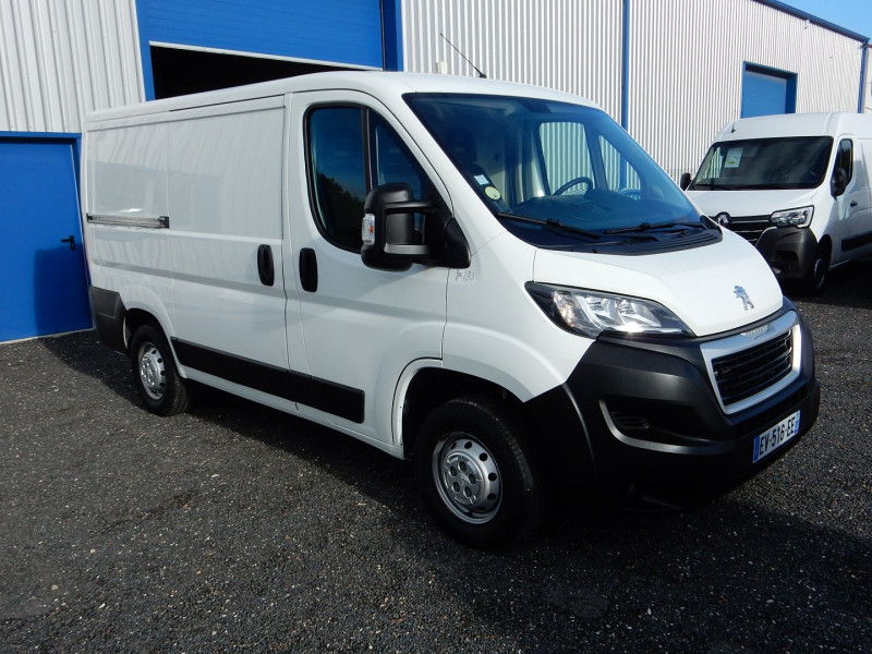 Photo 3 de l'offre de PEUGEOT BOXER FG 330 L1H1 2.0 BLUEHDI 130 PREMIUM PACK à 18990€ chez JML Auto