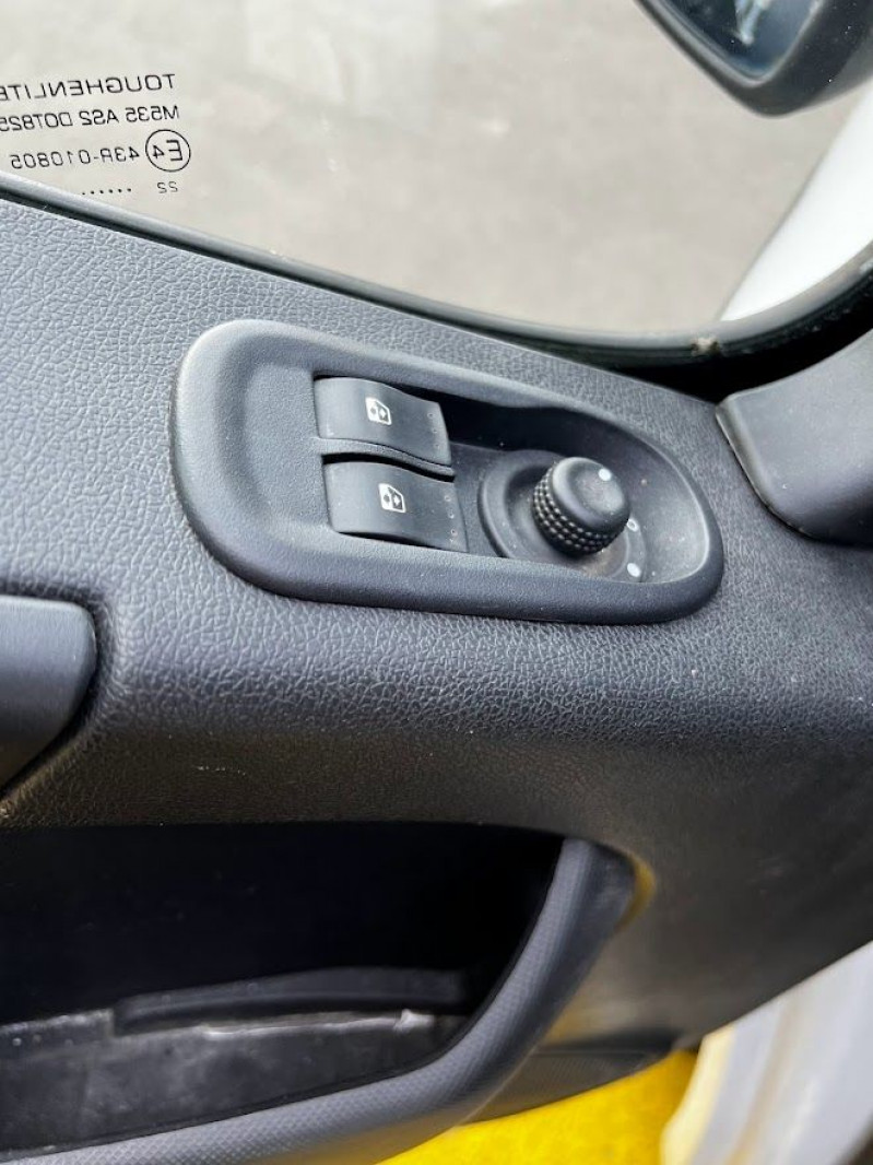 Photo 9 de l'offre de RENAULT MASTER III FG F3500 L3H2 2.3 DCI 130CH GRAND CONFORT EURO6 à 21000€ chez Alliance automobile