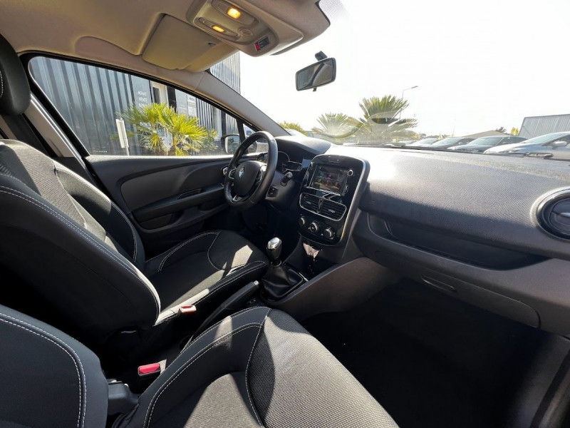 Photo 5 de l'offre de RENAULT CLIO IV ESTATE 1.5 DCI 75CH ENERGY BUSINESS EURO6C à 11990€ chez Alliance automobile
