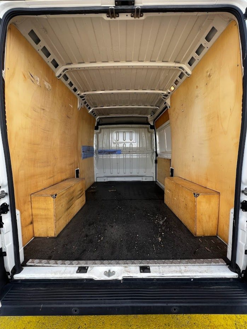 Photo 5 de l'offre de PEUGEOT BOXER FG 330 L2H2 2.0 BLUEHDI 110 PREMIUM PACK à 22990€ chez Alliance automobile