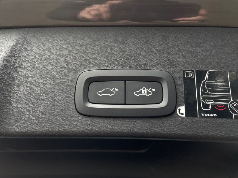 Photo 26 de l'offre de VOLVO XC40 D3 ADBLUE 150CH INSCRIPTION LUXE GEARTRONIC 8 à 32970€ chez Autos Shala