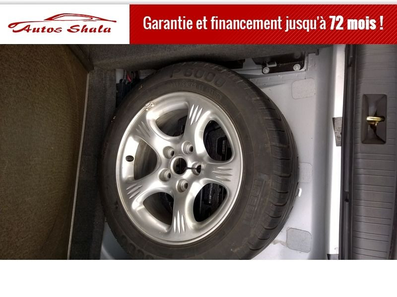 Photo 18 de l'offre de JAGUAR XJ8 4.0 V8  BA SOVEREIGN à 35970€ chez Autos Shala