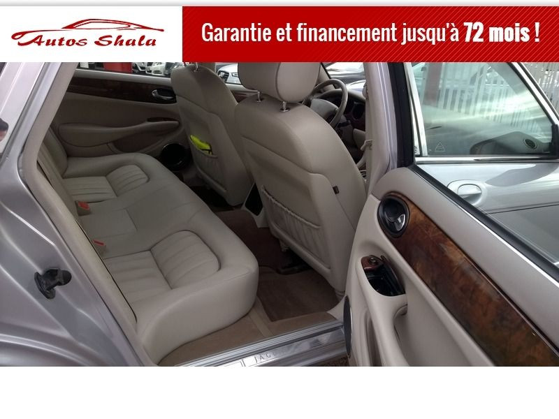 Photo 4 de l'offre de JAGUAR XJ8 4.0 V8  BA SOVEREIGN à 35970€ chez Autos Shala