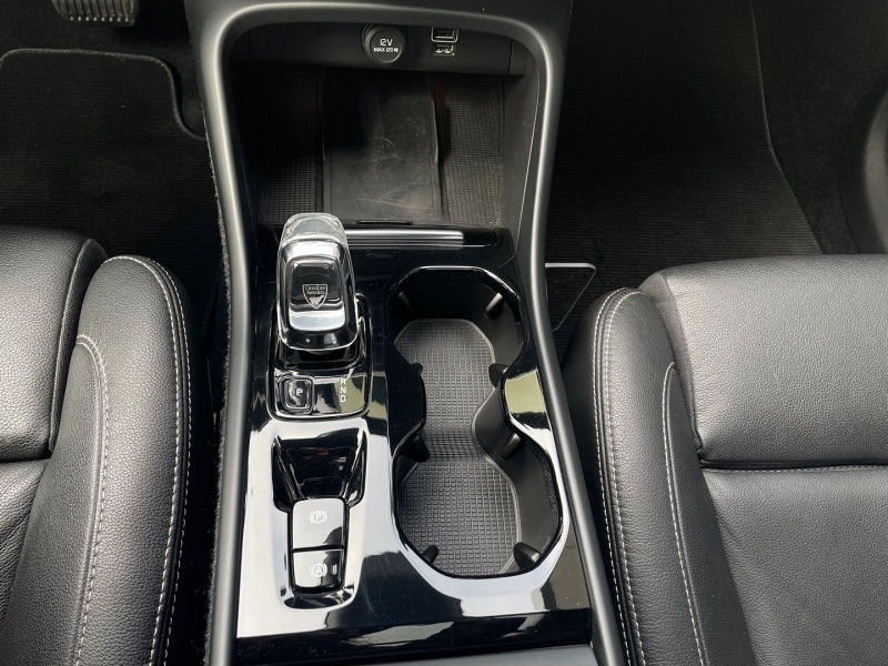 Photo 17 de l'offre de VOLVO XC40 D3 ADBLUE 150CH INSCRIPTION LUXE GEARTRONIC 8 à 32970€ chez Autos Shala