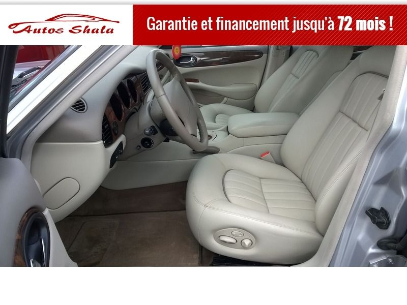 Photo 6 de l'offre de JAGUAR XJ8 4.0 V8  BA SOVEREIGN à 35970€ chez Autos Shala