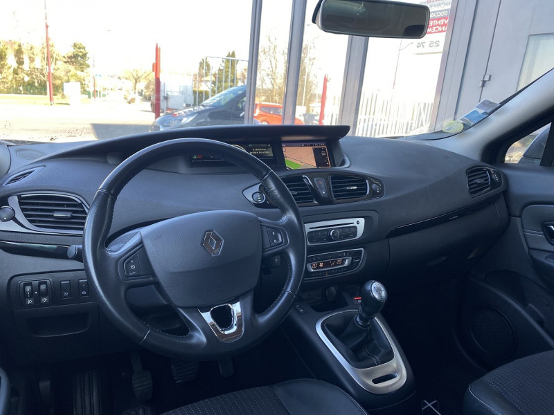 Photo 10 de l'offre de RENAULT SCENIC III 1.6 DCI 130CH ENERGY BUSINESS à 11970€ chez Autos Shala
