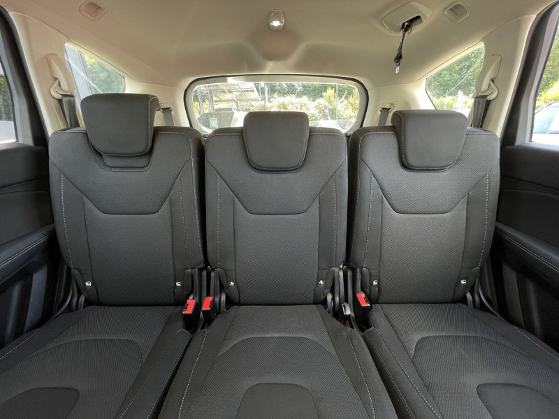 Photo 25 de l'offre de FORD S-MAX 2.0 TDCI 180CH STOP&START TITANIUM POWERSHIFT à 27980€ chez Autos Shala