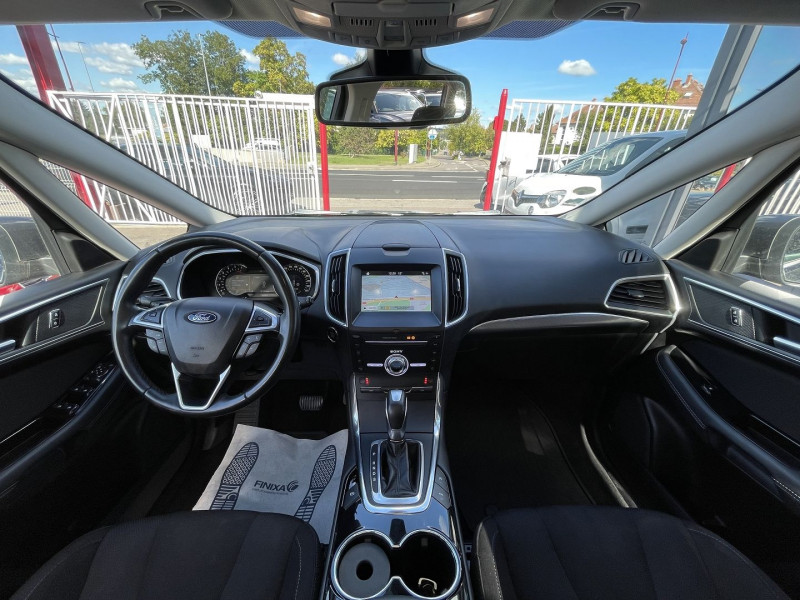 Photo 10 de l'offre de FORD S-MAX 2.0 TDCI 180CH STOP&START TITANIUM POWERSHIFT à 27980€ chez Autos Shala