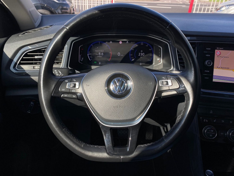 Photo 11 de l'offre de VOLKSWAGEN T-ROC 2.0 TDI 150CH CARAT EXCLUSIVE DSG7 EURO6D-T à 28990€ chez Autos Shala
