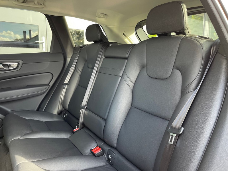 Photo 9 de l'offre de VOLVO XC60 D4 ADBLUE 190CH BUSINESS EXECUTIVE GEARTRONIC à 31970€ chez Autos Shala