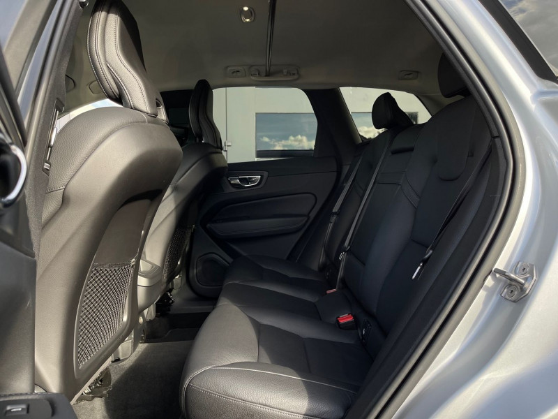 Photo 8 de l'offre de VOLVO XC60 D4 ADBLUE 190CH BUSINESS EXECUTIVE GEARTRONIC à 31970€ chez Autos Shala