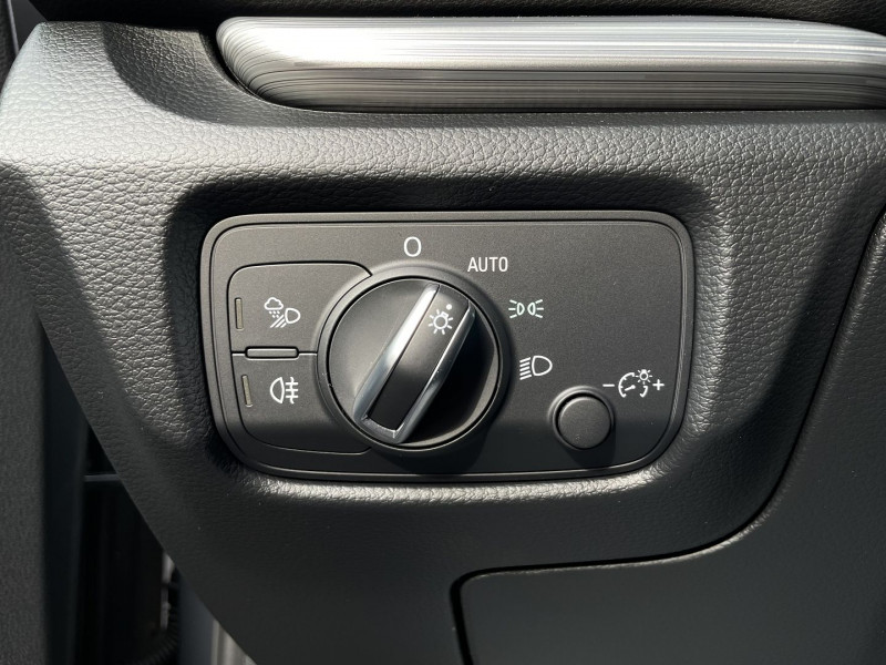 Photo 23 de l'offre de AUDI A3 SPORTBACK 35 TDI 150CH DESIGN LUXE S TRONIC 7 EURO6D-T à 23970€ chez Autos Shala