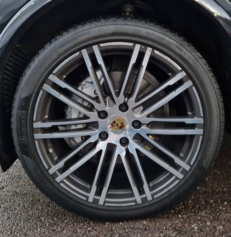 Photo 5 de l'offre de PORSCHE CAYENNE (958) 3.6 420CH S à 55970€ chez Autos Shala