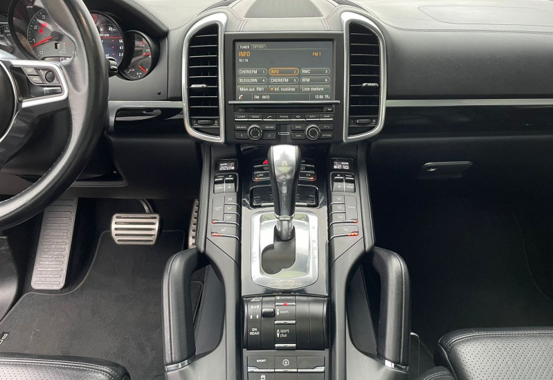 Photo 15 de l'offre de PORSCHE CAYENNE (958) 3.6 420CH S à 55970€ chez Autos Shala