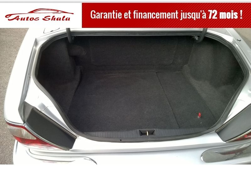 Photo 16 de l'offre de JAGUAR XJ8 4.0 V8  BA SOVEREIGN à 35970€ chez Autos Shala