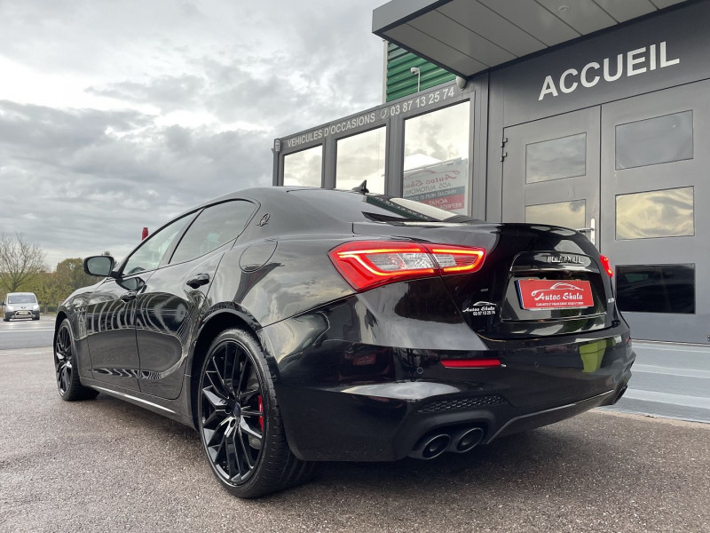 Photo 7 de l'offre de MASERATI GHIBLI 3.0 V6 275CH DIESEL GRANDSPORT à 54970€ chez Autos Shala