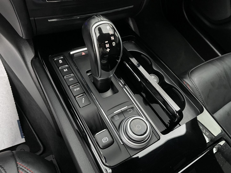 Photo 25 de l'offre de MASERATI GHIBLI 3.0 V6 275CH DIESEL GRANDSPORT à 54970€ chez Autos Shala