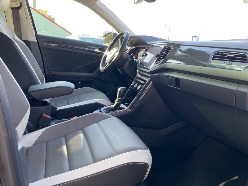 Photo 23 de l'offre de VOLKSWAGEN T-ROC 2.0 TDI 150CH CARAT EXCLUSIVE DSG7 EURO6D-T à 28990€ chez Autos Shala