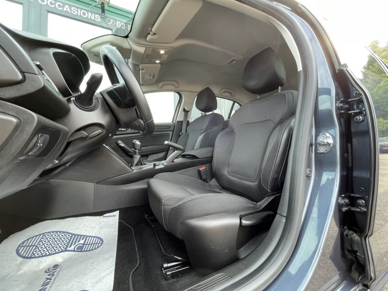 Photo 23 de l'offre de RENAULT MEGANE IV 1.5 DCI 90CH ENERGY BUSINESS à 13970€ chez Autos Shala
