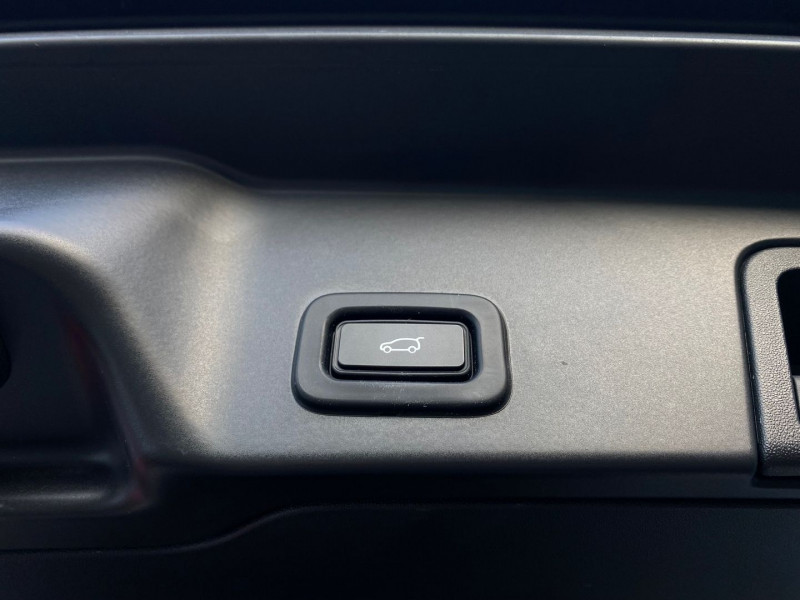 Photo 26 de l'offre de LAND-ROVER EVOQUE 2.0 P 250CH R-DYNAMIC BUSINESS AWD BVA à 52990€ chez Autos Shala