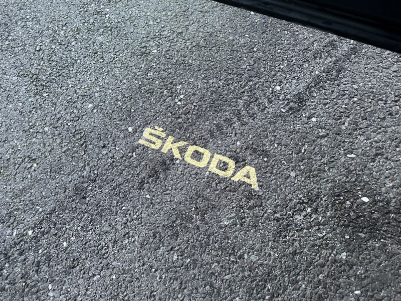 Photo 26 de l'offre de SKODA KAROQ 1.5 TSI ACT 150CH SPORTLINE DSG EURO6D-T à 24970€ chez Autos Shala