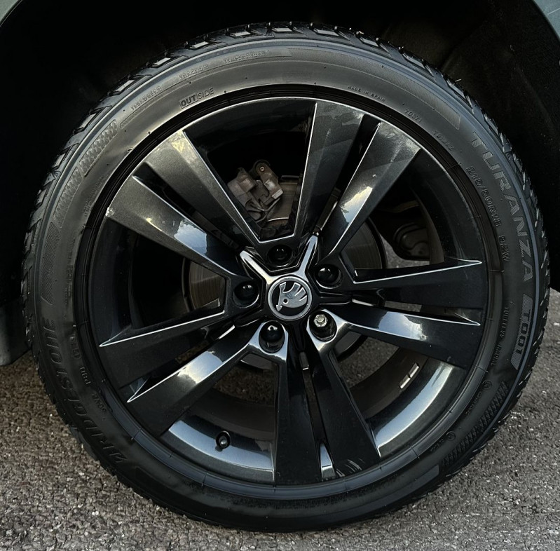 Photo 5 de l'offre de SKODA KAROQ 1.5 TSI ACT 150CH SPORTLINE DSG EURO6D-T à 24970€ chez Autos Shala