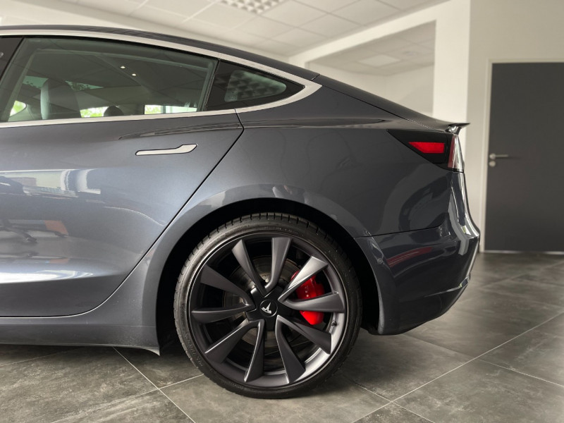 Photo 7 de l'offre de TESLA MODEL 3 PERFORMANCE PUP AWD UPGRADE à 43970€ chez Autos Shala