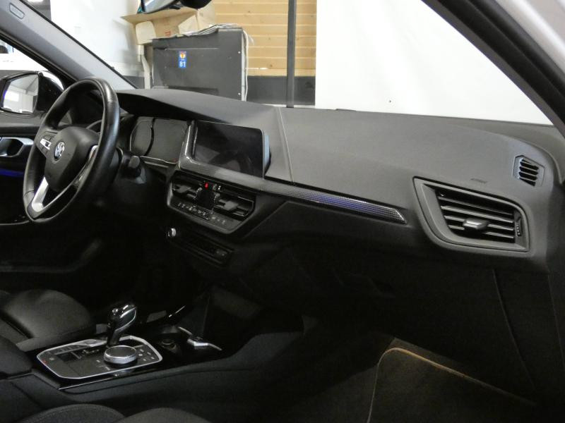 Photo 28 de l'offre de BMW Série 1 118dA 150ch Edition Sport à 24980€ chez Autovia Véhicules Multimarques