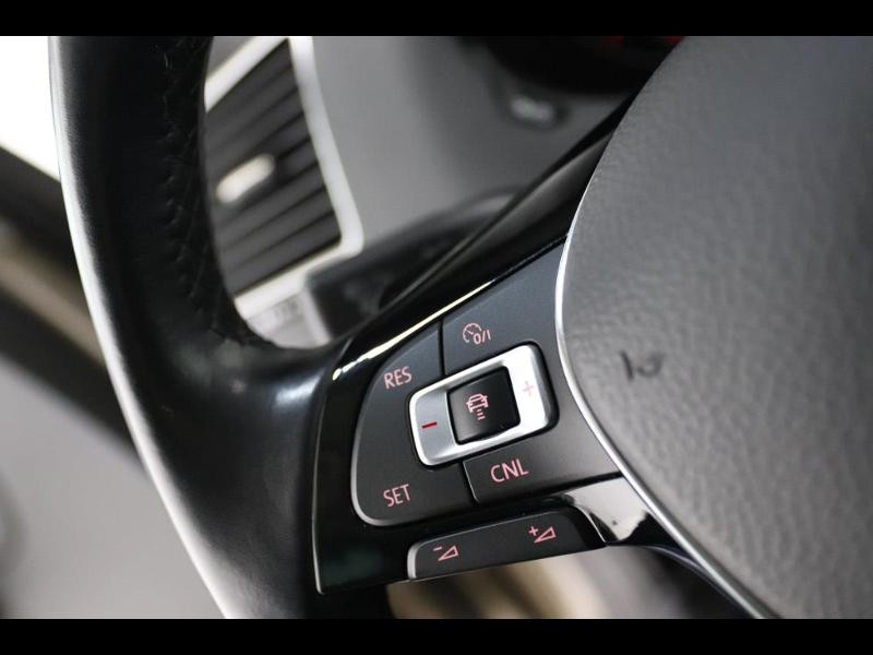 Photo 18 de l'offre de VOLKSWAGEN Sharan 2.0 TDI 150ch BlueMotion Technology Confortline DSG6 à 27890€ chez Autovia Véhicules Multimarques