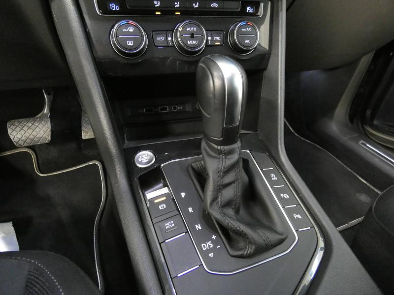 Photo 8 de l'offre de VOLKSWAGEN Tiguan 2.0 TDI 150ch Carat DSG7 Euro6d-T à 35980€ chez Autovia Véhicules Multimarques