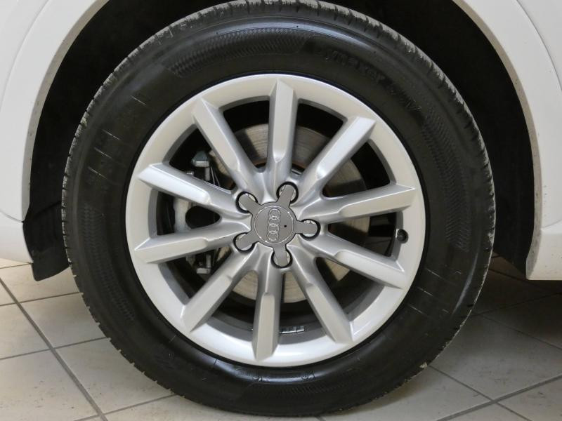 Photo 5 de l'offre de AUDI Q3 2.0 TDI 150ch ultra S line à 26990€ chez Autovia Véhicules Multimarques