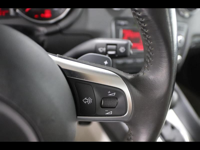 Photo 10 de l'offre de AUDI TT 2.0 TFSI 200ch S tronic 6 à 18980€ chez Autovia Véhicules Multimarques