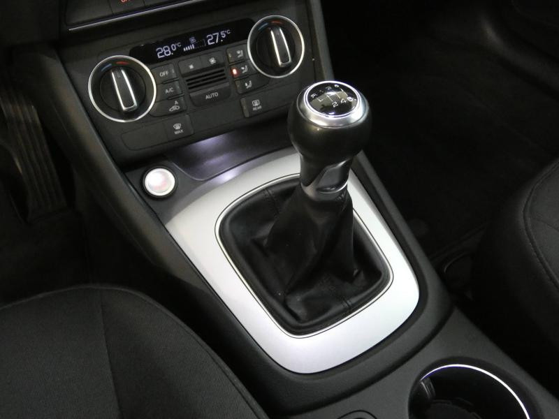 Photo 16 de l'offre de AUDI Q3 2.0 TDI 150ch ultra S line à 26990€ chez Autovia Véhicules Multimarques