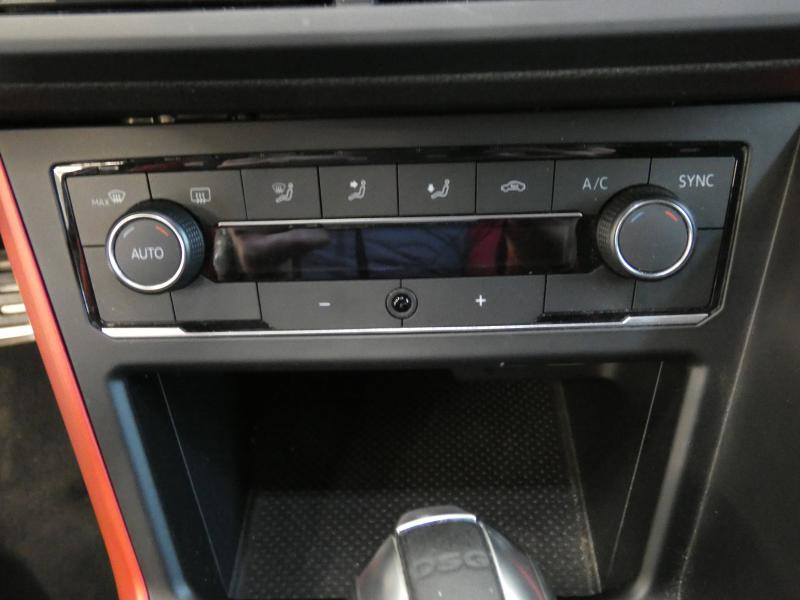 Photo 15 de l'offre de VOLKSWAGEN Polo 2.0 TSI 200ch GTI DSG6 Euro6d-T à 25990€ chez Autovia Véhicules Multimarques