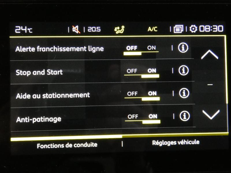 Photo 23 de l'offre de CITROEN C3 1.5 BlueHDi 100ch S&S Shine Pack E6.d à 19990€ chez Autovia Véhicules Multimarques